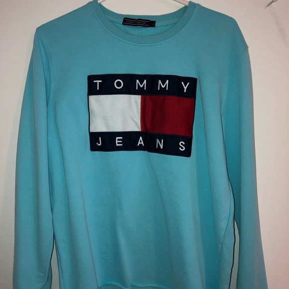 Tommy Hilfiger cropped sweatshirt - Picture 2 of 3